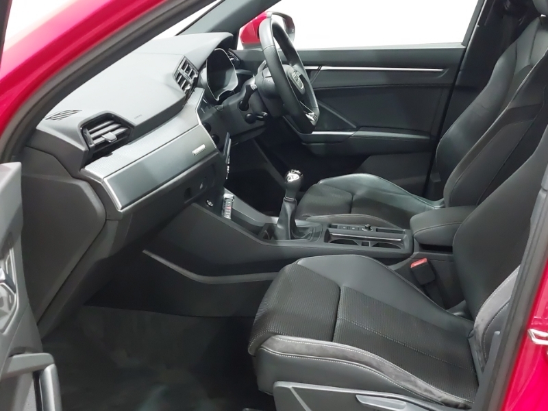 Audi Q3 35 Tfsi S Line Red #5
