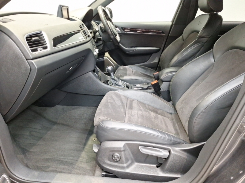 Audi Q3 2.0 Tdi 184 Quattro Black Edition S Tronic LX17SLV Grey #5
