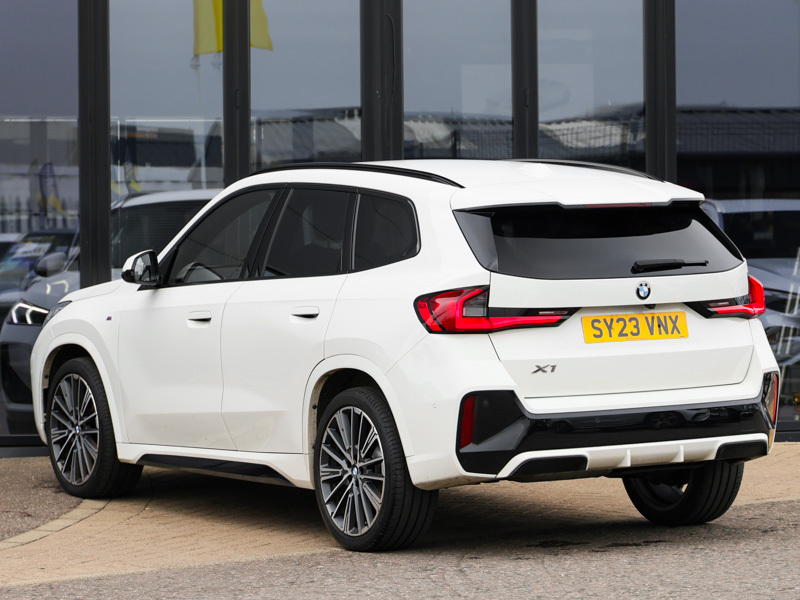 BMW X1 Sdrive 18D M Sport Step White #2