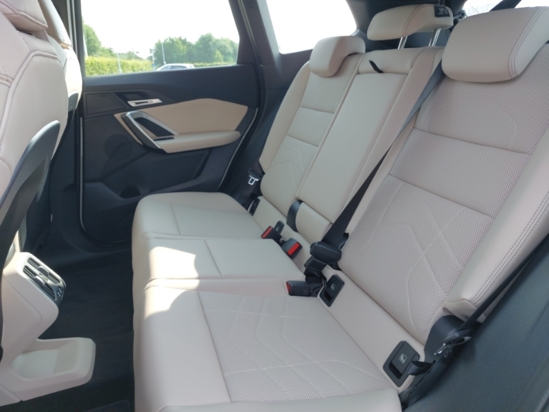 BMW X1 Xdrive 25E M Sport Step White #6