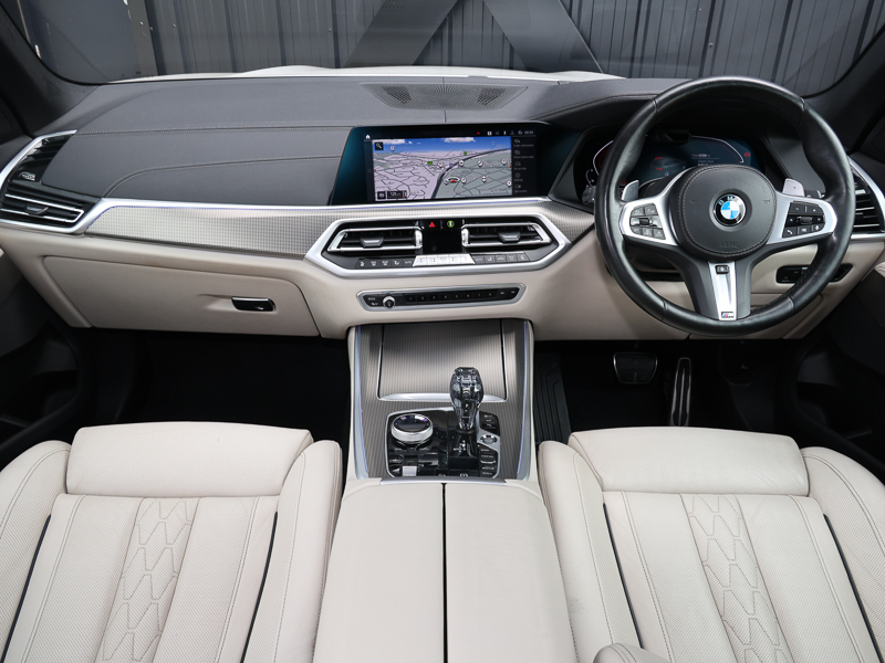 BMW X5 Xdrive40d Mht M Sport White #3