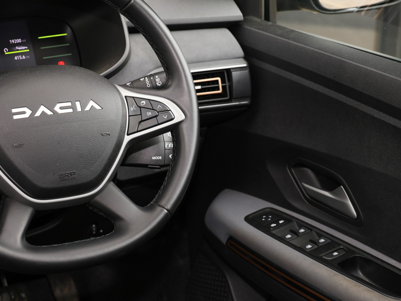 Dacia Jogger 1.6 Hev Extreme Grey #11
