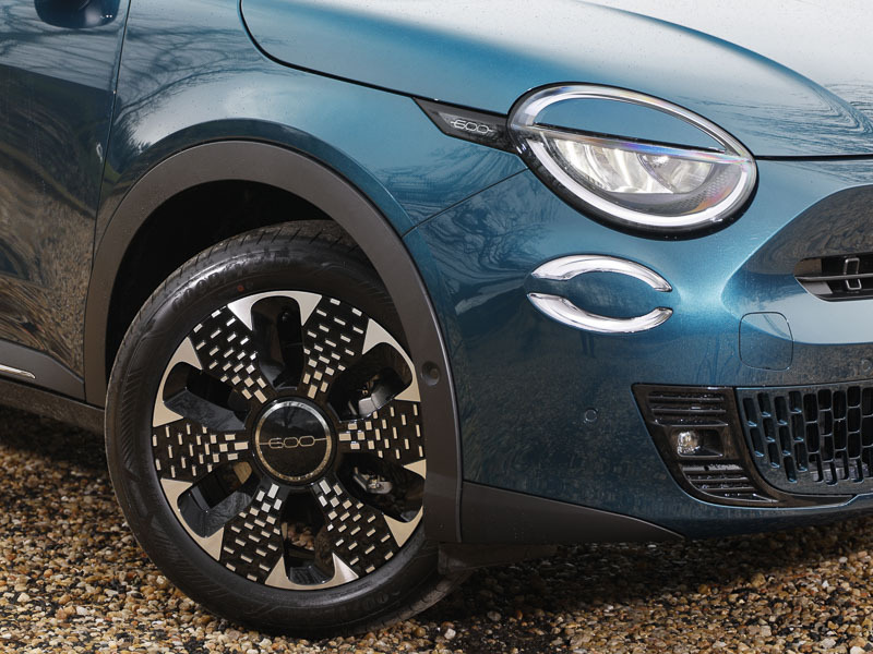 Fiat 600 Automatic Black #20