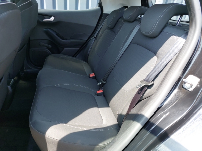 Ford Fiesta Hatchback White #6