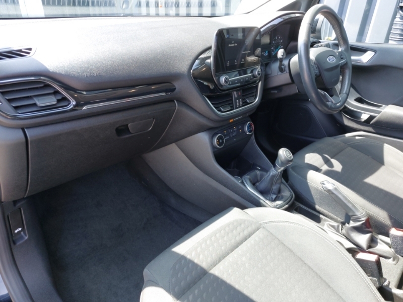 Ford Fiesta Hatchback White #5