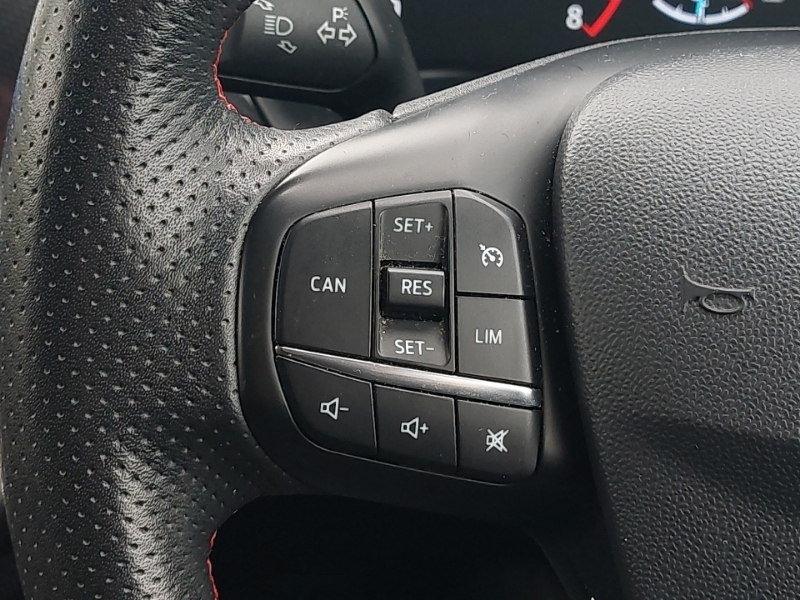 Ford Fiesta Active X Edition White #12
