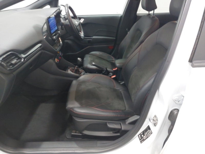 Ford Fiesta 1.0 Ecoboost Hybrid Mhev 125 St-line X White #5