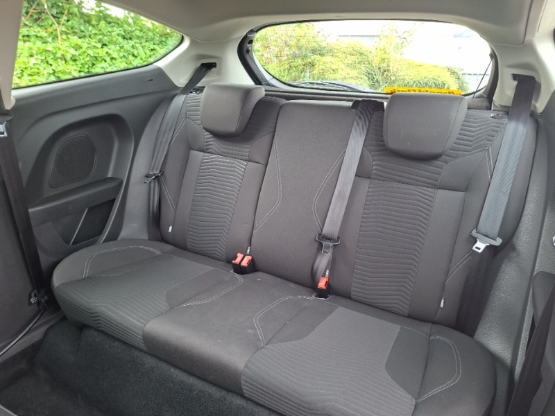Ford Fiesta 1.25 82 Zetec BL66LBA White #6