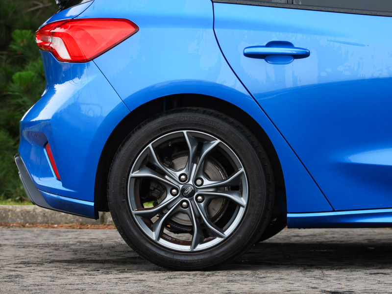 Ford Focus 1.0 Ecoboost 125 Active Grey #20