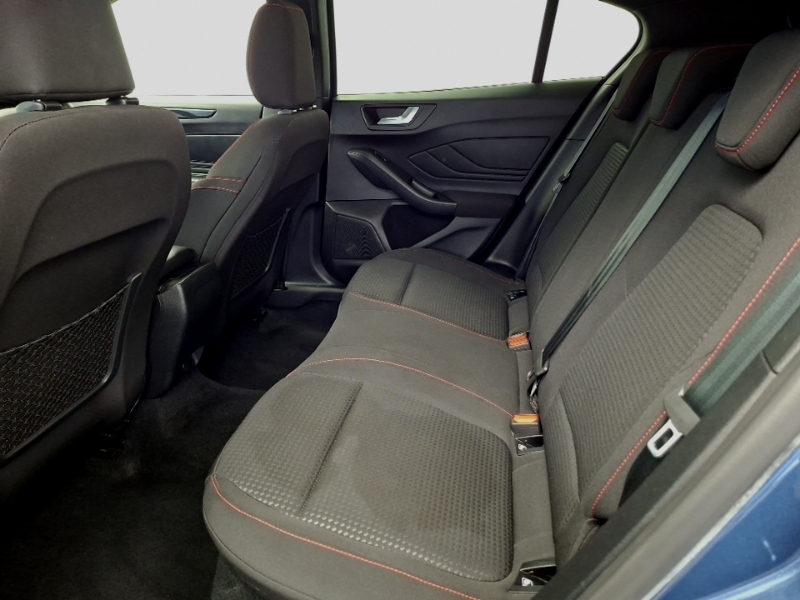 Ford Focus 1.0 Ecoboost Titanium Black #6