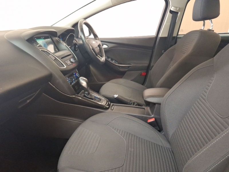 Ford Focus 1.0 Ecoboost 125 Titanium PJ17EKR Black #5