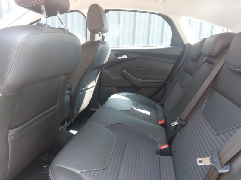 Ford Focus 2.0 Tdci Titanium X Black #6