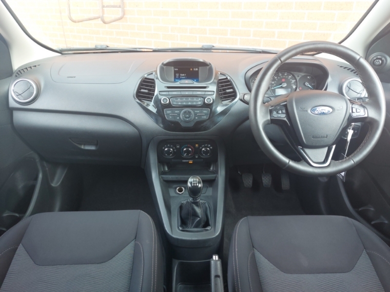 Ford KA+ 1.2 85 Zetec White Edition White #3