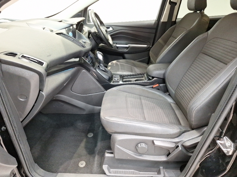 Ford Kuga 1.5 Tdci Titanium 2Wd BD67WHX Black #5