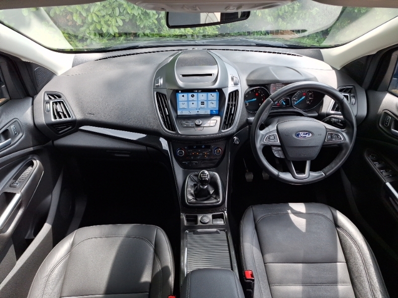 Ford Kuga 1.5 Ecoboost St-line X 2Wd PL67FEF Black #3