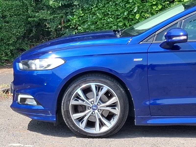 Ford Mondeo Titanium Black #19
