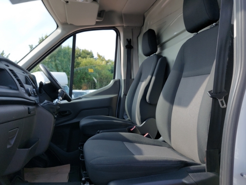 Ford Transit Custom 2.0 Ecoblue 130Ps Low Floor Luton Skeletal Van White #6