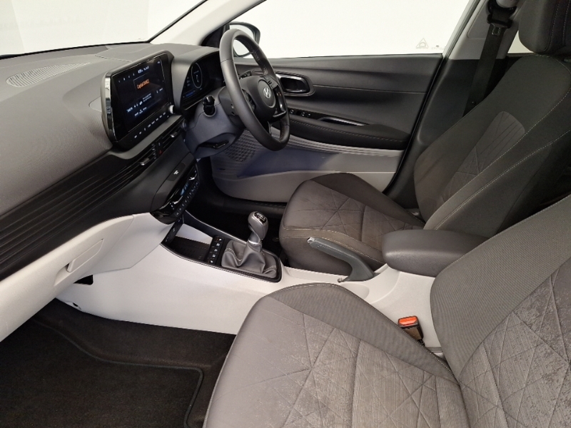 Hyundai Bayon 1.0 Tgdi 48V Mhev Ultimate White #5