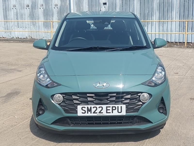 Hyundai I10 Hatchback White #14