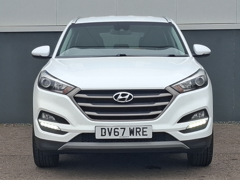 Hyundai Tucson  White #14