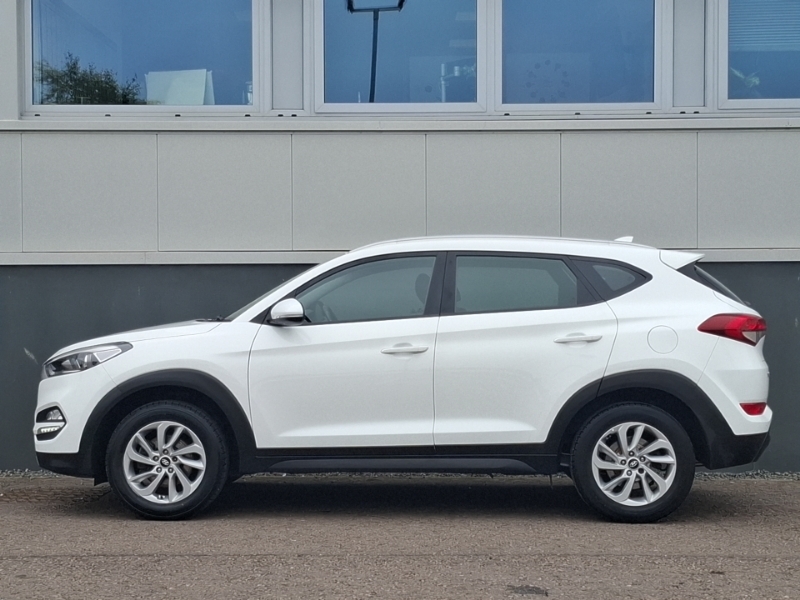 Hyundai Tucson 1.6 Gdi Blue Drive Se Nav 2Wd White #4
