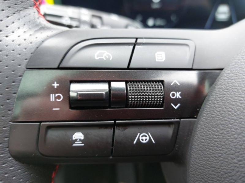 Hyundai Tucson Ultimate Silver #12
