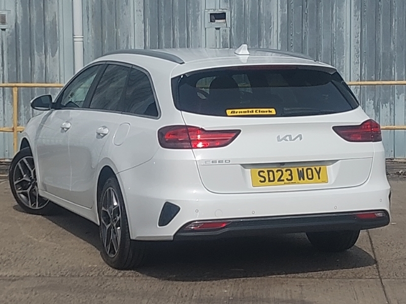 Kia Ceed 1.5T Gdi Isg 3 White #2