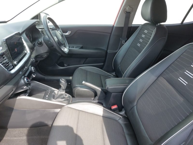 Kia Stonic 1.0T Gdi 48V Gt-line S Red #5