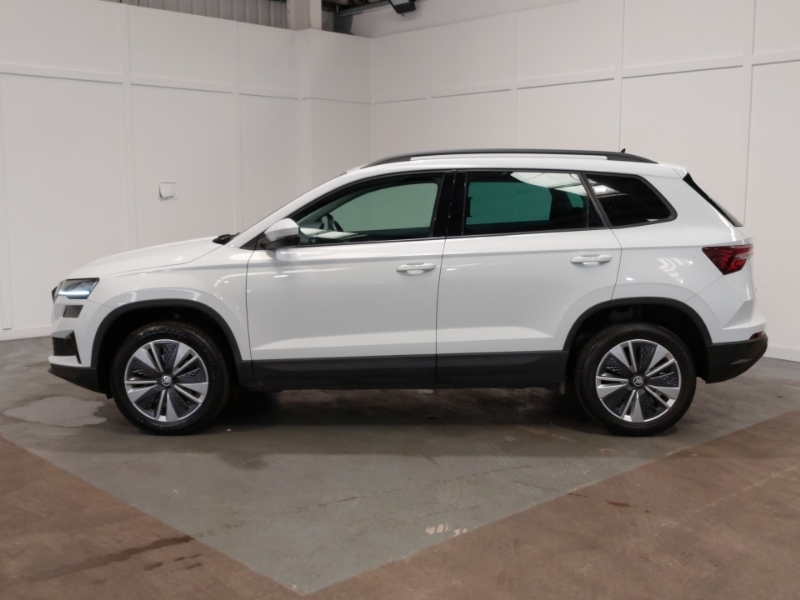 Skoda Karoq 1.0 Tsi Se Drive White #4