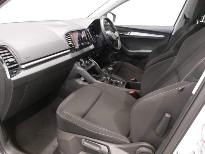 Skoda Karoq 1.0 Tsi Se Drive White #5