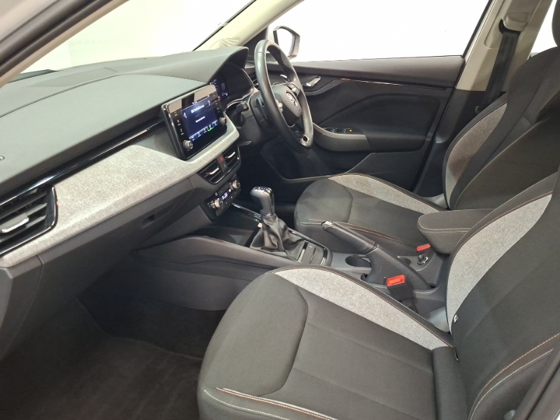 Skoda Kamiq 1.0 Tsi Se Dsg White #5