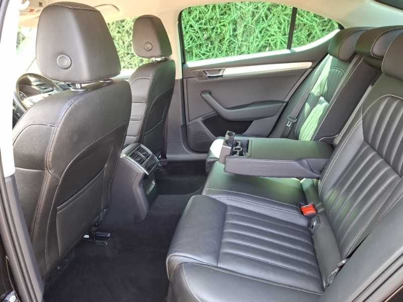 Skoda Superb 1.5 Tsi Se Technology Dsg Black #6