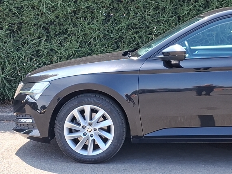 Skoda Superb 2.0 Tdi Cr Se Technology White #19