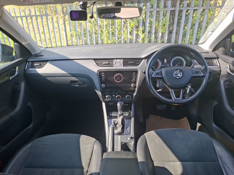 Skoda Octavia 1.5 Tsi Se L Dsg Black #3