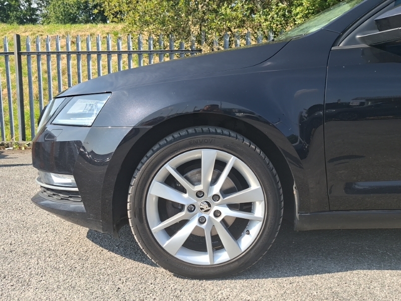 Skoda Octavia Red #19