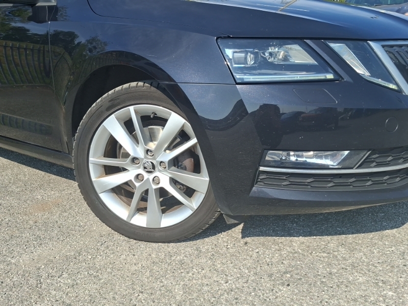 Skoda Octavia Red #20