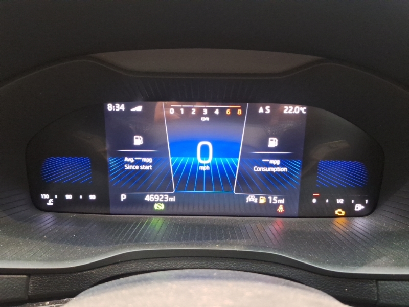 Skoda Karoq Se L White #15