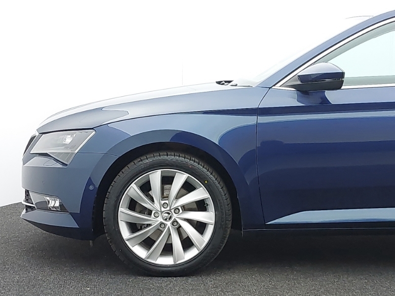 Skoda Superb Hatchback Grey #19