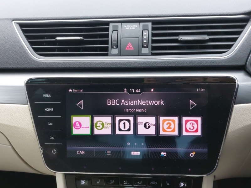 Skoda Superb Hatchback Grey #11