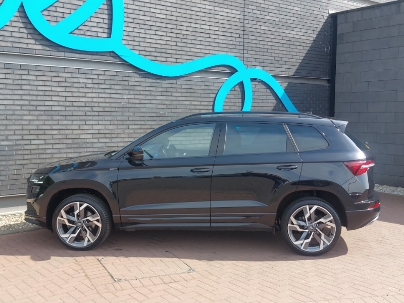 Skoda Karoq 1.5 Tsi Sportline Edition Black #4