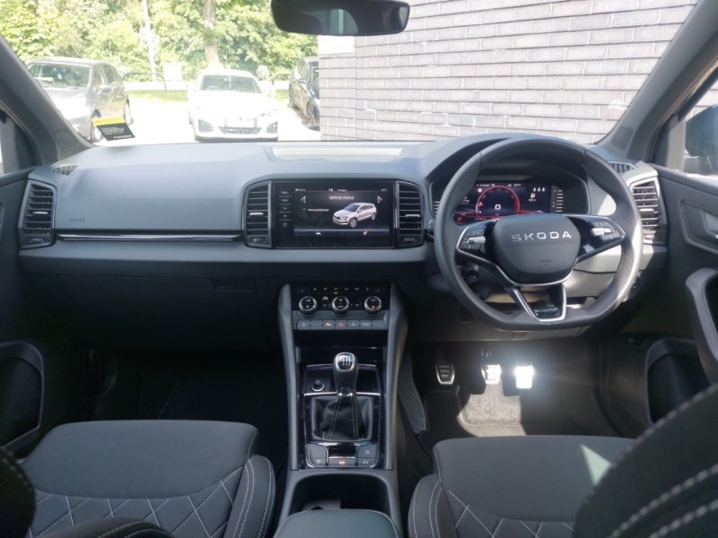 Skoda Karoq 1.5 Tsi Sportline Edition Black #3