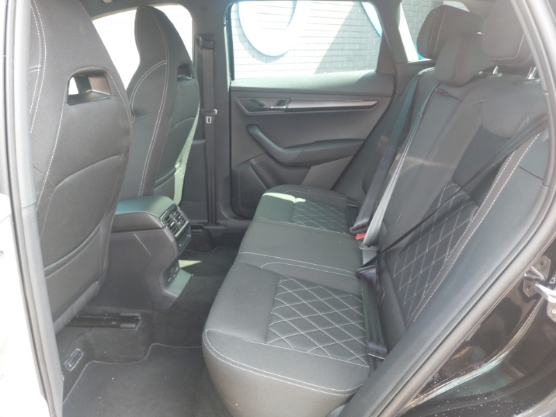 Skoda Karoq 1.5 Tsi Sportline Edition Black #6