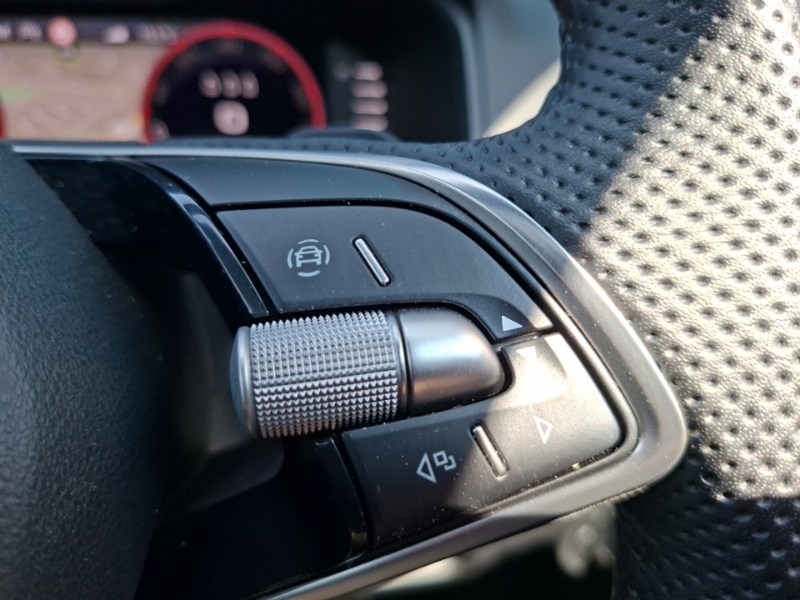 Skoda Karoq Se Edition Black #13