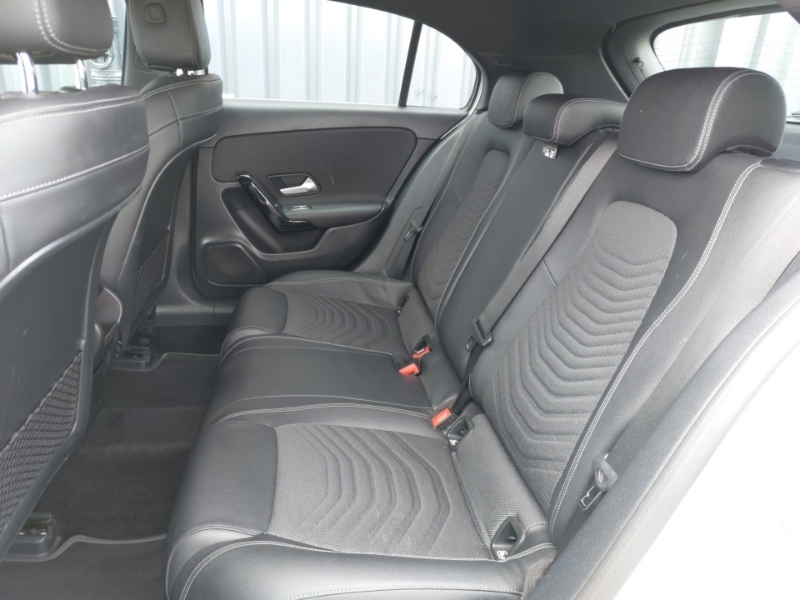 Mercedes-Benz A Class A180 Se SJ68EYY White #6