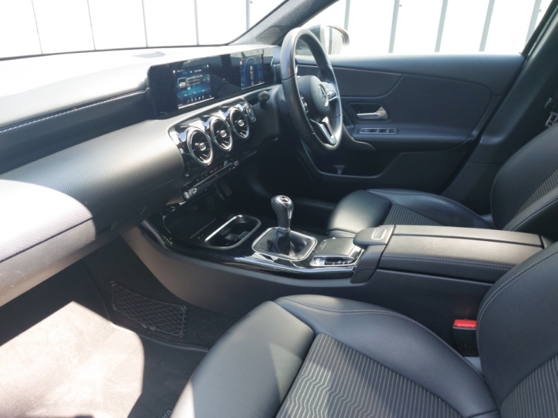Mercedes-Benz A Class A200 Sport VK69FRN Black #5
