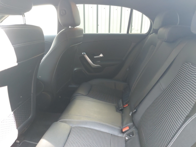 Mercedes-Benz A Class A200 Sport VK69FRN Black #6