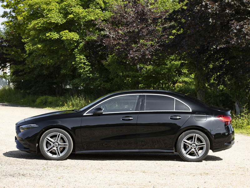 Mercedes-Benz A Class A200d Amg Line Executive Black #4