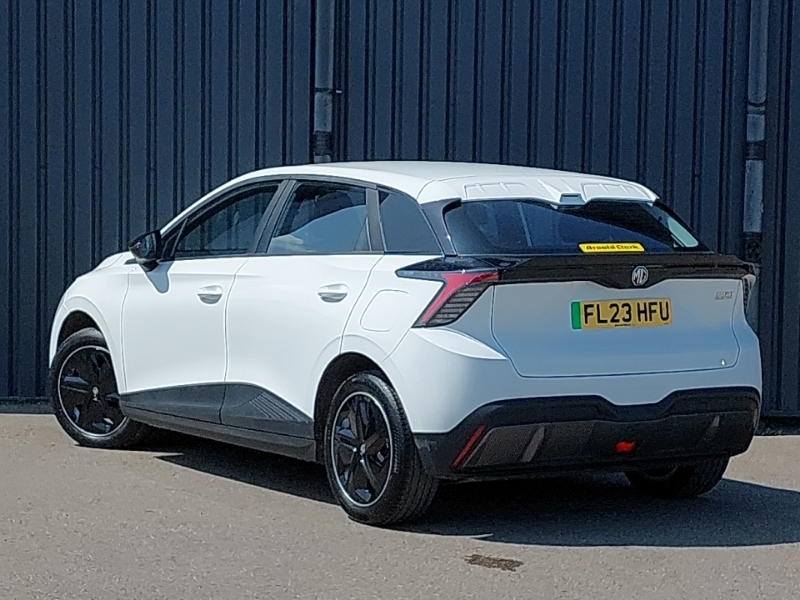 MG MG4 125Kw Se Ev 51Kwh FL23HFU White #2