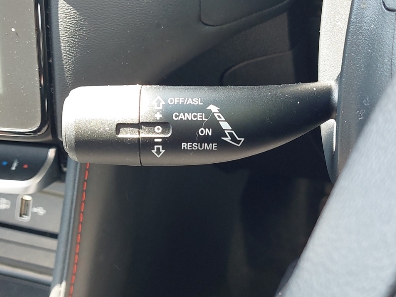 MG ZS Zs Trophy Connect Ev White #16