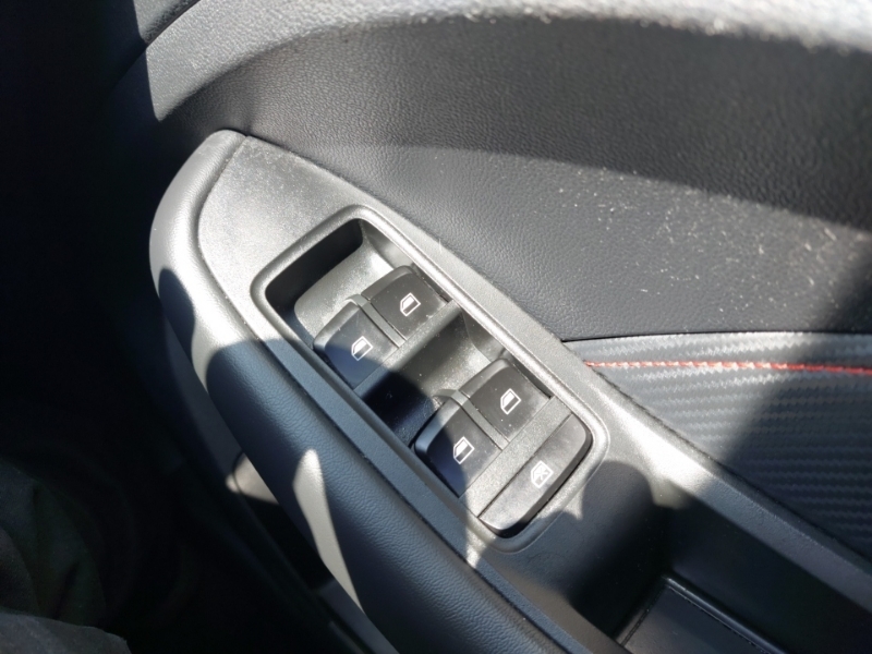 MG ZS Zs Trophy Connect Ev White #17